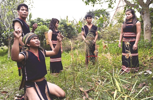 Nghi lễ cúng thần lúa tại nương rẫy