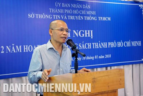 Tiến sĩ Nguyễn Mạnh Hùng, Tổng Giám đốc Công ty Sách Thái Hà Books trình bày tham luận tại Hội nghị sơ kết 2 năm Đường sách Thành phố Hồ Chí Minh diễn ra vào ngày 10/01/2018. Ảnh: An Hiếu Tiến sĩ Nguyễn Mạnh Hùng, Tổng Giám đốc Công ty Sách Thái Hà Books trình bày tham luận tại Hội nghị sơ kết 2 năm Đường sách Thành phố Hồ Chí Minh diễn ra vào ngày 10/01/2018. Ảnh: An Hiếu