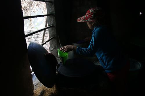 Bánh tráng cuốn Đại Lộc thơm ngon qua bao thế hệ ảnh 8 Bánh tráng cuốn Đại Lộc thơm ngon qua bao thế hệ ảnh 8