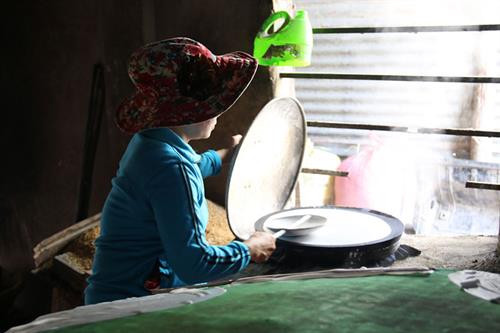 Bánh tráng cuốn Đại Lộc thơm ngon qua bao thế hệ ảnh 2 Bánh tráng cuốn Đại Lộc thơm ngon qua bao thế hệ ảnh 2