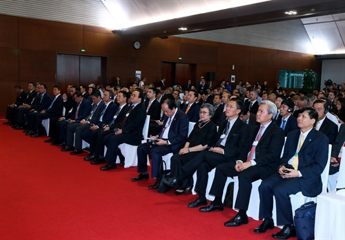 Hội nghị đã thu hút sự tham dự của khoảng 200 đại biểu gồm nhiều Bộ trưởng phụ trách kinh tế của các nước Mê Công, đông đảo các doanh nghiệp, tập đoàn thành viên WEF và các nước Mê Công cùng chuyên gia, học giả quốc tế. Ảnh: TTXVN