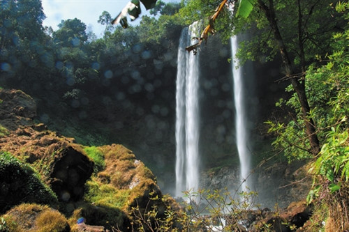 Nắng chiều trên thác Đắk G'lun Nắng chiều trên thác Đắk G'lun