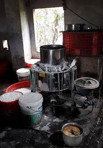 Làng nghề bánh tráng Túy Loan “đỏ lửa” đón Tết ảnh 2 Làng nghề bánh tráng Túy Loan “đỏ lửa” đón Tết ảnh 2