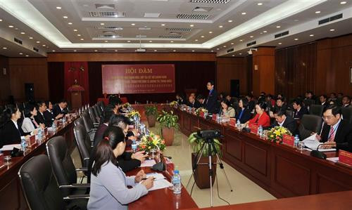 Các đại biểu dự hội đàm. Ảnh: Nguồn baocaobang.vn Các đại biểu dự hội đàm. Ảnh: Nguồn baocaobang.vn