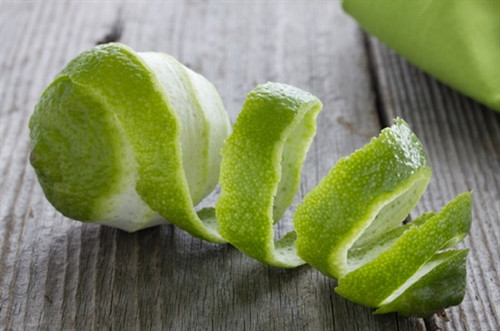 Vỏ chanh có tác dụng trị bệnh đau khớp rất tốt Vỏ chanh có tác dụng trị bệnh đau khớp rất tốt