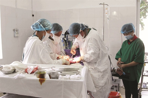 Đội ngũ y bác sĩ và cơ sở vật chất của Bệnh viện đa khoa huyện Trùng Khánh đáp ứng cơ bản nhu cầu khám, chữa bệnh cho đồng bào.