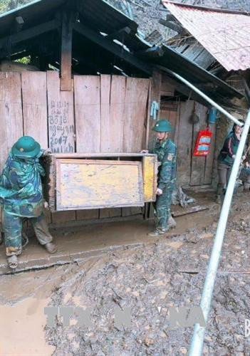 Xã Sín Chải thuộc huyện Phong Thổ (Lai Châu) tan hoang sau khi bị sạt lở. Ảnh: Việt Hoàng - TTXVN Xã Sín Chải thuộc huyện Phong Thổ (Lai Châu) tan hoang sau khi bị sạt lở. Ảnh: Việt Hoàng - TTXVN