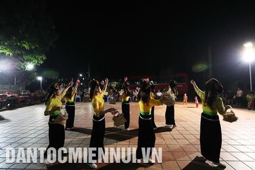 Thành phố Điện Biên Phủ phấn đấu trở thành đô thị loại 2 trực thuộc tỉnh trong năm 2020. Ảnh: Hoàng Hà Thành phố Điện Biên Phủ đẩy mạnh phát triển du lịch văn hóa, du lịch cộng đồng, góp phần nâng cao thu nhập cho đồng bào các dân tộc sinh sống ở những bản văn hóa tham gia làm du lịch. Ảnh: Hoàng Hà Thành phố Điện Biên Phủ phấn đấu trở thành đô thị loại 2 trực thuộc tỉnh trong năm 2020. Ảnh: Hoàng Hà Thành phố Điện Biên Phủ đẩy mạnh phát triển du lịch văn hóa, du lịch cộng đồng, góp phần nâng cao thu nhập cho đồng bào các dân tộc sinh sống ở những bản văn hóa tham gia làm du lịch. Ảnh: Hoàng Hà