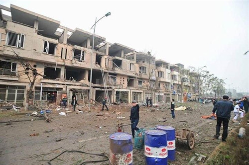 Hiện trường vụ nổ tại khu đô thị Văn Phú – Hà Đông, thành phố Hà Nội / Ảnh: Minh Sơn Hiện trường vụ nổ tại khu đô thị Văn Phú – Hà Đông, thành phố Hà Nội / Ảnh: Minh Sơn