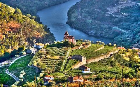 Sông Douro ở Bồ Đào Nha. Ảnh: Telegraph