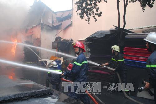 Hiện trường vụ cháy. Ảnh: Mạnh Linh – TTXVN