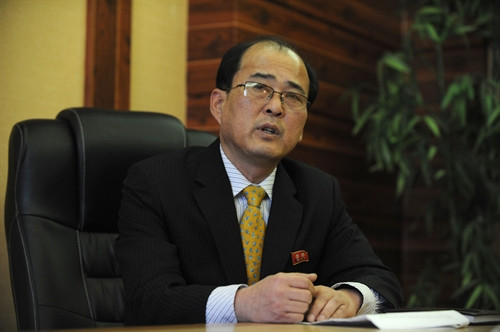 Phó Tổng Thư ký Ủy ban Olympic của Triều Tiên Kang Ryong-gil. AFP/TTXVN