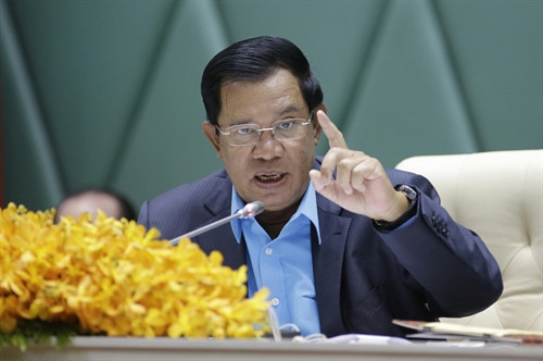 Trong ảnh (tư liệu): Thủ tướng Campuchia Samdech Techo Hun Sen phát biểu tại Phnom Penh ngày 22/8. THX/TTXVN