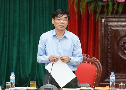 Toàn cảnh Hội nghị giao ban quý 1, nhiệm vụ và giải pháp 9 tháng cuối năm 2018 về Chương trình 02 của Thành ủy Hà Nội. Giám đốc Sở Nông nghiệp và Phát triển nông thôn Hà Nội Chu Phú Mỹ cho biết, tính đến hết quý 1/2018, toàn thành phố đã hoàn thành gieo cấy vụ Xuân; hình thành nhiều vùng nông nghiệp chuyên canh tập trung cho hiệu quả kinh tế cao.