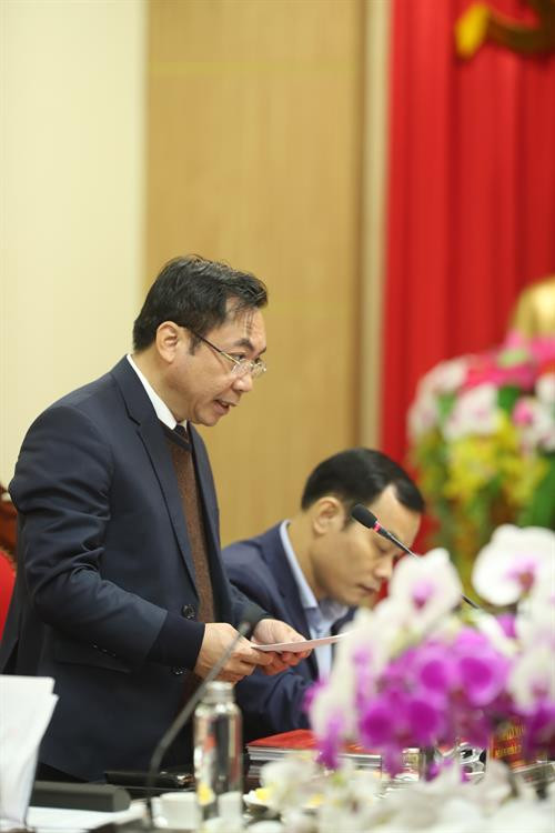 Theo Chủ tịch Ủy ban Nhân dân huyện Thạch Thất Nguyễn Mạnh Hồng báo cáo, huyện sẽ sớm hoàn thiện hồ sơ đề nghị Thành phố, Ban Chỉ đạo Trung ương xét công nhận Thạch Thất đạt chuẩn nông thôn mới. Theo Chủ tịch Ủy ban Nhân dân huyện Thạch Thất Nguyễn Mạnh Hồng báo cáo, huyện sẽ sớm hoàn thiện hồ sơ đề nghị Thành phố, Ban Chỉ đạo Trung ương xét công nhận Thạch Thất đạt chuẩn nông thôn mới.