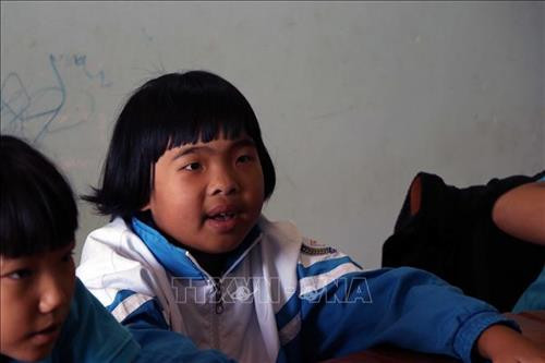 Các em học sinh tại Trung tâm hỗ trợ phát triển giáo dục hòa nhập tỉnh Đắk Nông chủ yếu mắc các chứng bệnh bẩm sinh như bệnh down, tự kỷ, tăng động, câm điếc, chậm phát triển trí tuệ, thể chất…Ảnh: Hưng Thịnh – TTXVN Các em học sinh tại Trung tâm hỗ trợ phát triển giáo dục hòa nhập tỉnh Đắk Nông chủ yếu mắc các chứng bệnh bẩm sinh như bệnh down, tự kỷ, tăng động, câm điếc, chậm phát triển trí tuệ, thể chất…Ảnh: Hưng Thịnh – TTXVN