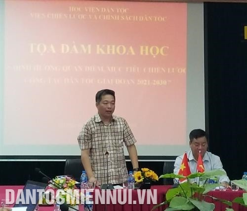 PGS.TS. Trần Trung, quyền Giám đốc Học viện Dân tộc phát biểu tổng kết buổi Tọa đàm. Ảnh: Hoàng Tâm PGS.TS. Trần Trung, quyền Giám đốc Học viện Dân tộc phát biểu tổng kết buổi Tọa đàm. Ảnh: Hoàng Tâm