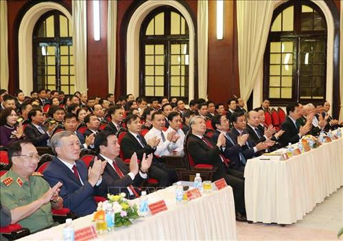 Các đồng chí lãnh đạo Đảng và Nhà nước dự Lễ khai giảng. Ảnh: Phương Hoa - TTXVN Các đồng chí lãnh đạo Đảng và Nhà nước dự Lễ khai giảng. Ảnh: Phương Hoa - TTXVN