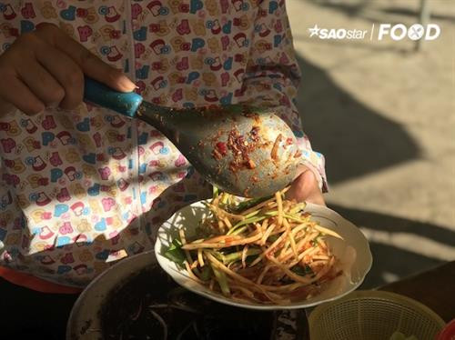Độc đáo món gỏi đu đủ băm chỉ có ở vùng đất Tri Tôn - An Giang ảnh 2 Độc đáo món gỏi đu đủ băm chỉ có ở vùng đất Tri Tôn - An Giang ảnh 2