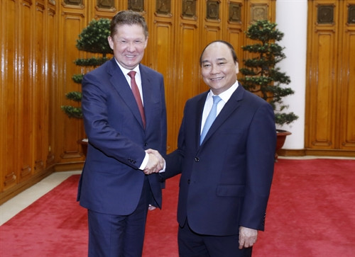 Thủ tướng Nguyễn Xuân Phúc tiếp ông Aleksey Miller Chủ tịch Hội đồng quản trị Tập đoàn Dầu khí Gazprom (Liên bang Nga) đang ở thăm và làm việc tại Việt Nam. Ảnh: Thống Nhất-TTXVN Thủ tướng Nguyễn Xuân Phúc tiếp ông Aleksey Miller Chủ tịch Hội đồng quản trị Tập đoàn Dầu khí Gazprom (Liên bang Nga) đang ở thăm và làm việc tại Việt Nam. Ảnh: Thống Nhất-TTXVN