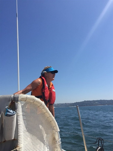 Trải nghiệm đi thuyền buồm Clipper trên vịnh Sydney ảnh 13