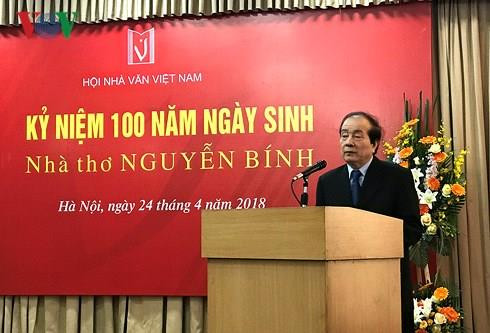 Nhà thơ Hữu Thỉnh - Chủ tịch Hội Nhà văn Việt Nam phát biểu tại sự kiện. Ảnh: vov.vn Nhà thơ Hữu Thỉnh - Chủ tịch Hội Nhà văn Việt Nam phát biểu tại sự kiện. Ảnh: vov.vn