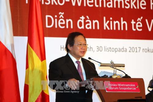 Bộ trưởng Bộ Thông tin và Truyền thông Trương Minh Tuấn phát biểu tại diễn đàn. Ảnh: Thanh Vũ-TTXVN