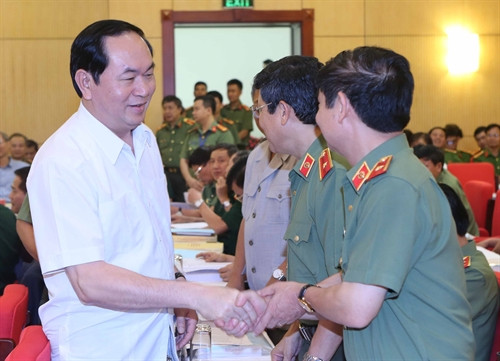 Chủ tịch nước Trần Đại Quang với các đại biểu tham dự Hội thảo. Ảnh: Nhan Sáng-TTXVN