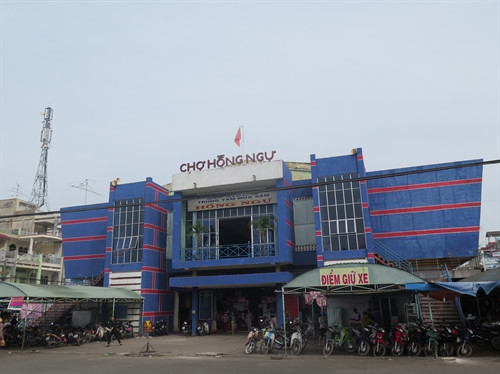 Chợ Hồng Ngự (Đồng Tháp)