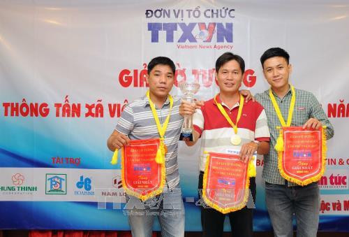 CLB cờ quận 6 (Thành phố Hồ Chí Minh) đạt giải nhất đồng đội Giải Cờ tướng TTXVN mở rộng lần 7. Ảnh: An Hiếu – TTXVN