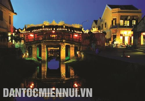 Với người dân phố Hội, Chùa Cầu là linh hồn, là biểu tượng của đô thị cổ Hội An Với người dân phố Hội, Chùa Cầu là linh hồn, là biểu tượng của đô thị cổ Hội An
