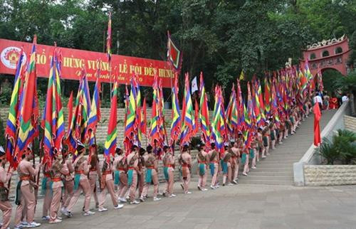 Đoàn rước trong lễ Giỗ Tổ Hùng Vương tại Đền Hùng, Phú Thọ. Ảnh: TTXVN Đoàn rước trong lễ Giỗ Tổ Hùng Vương tại Đền Hùng, Phú Thọ. Ảnh: TTXVN