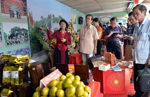 Ban thẩm định Ngày hội thăm gian trưng bày giới thiệu sản phẩm văn hóa, du lịch của tỉnh Phú Thọ