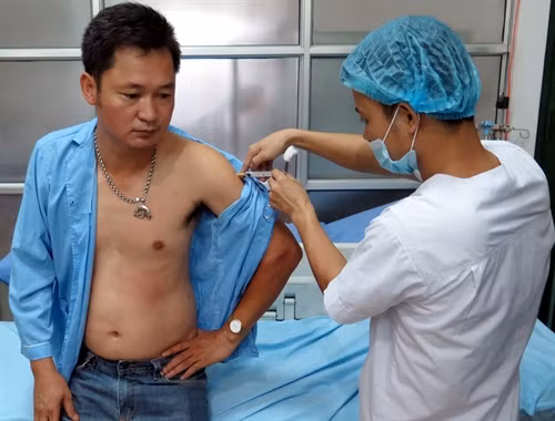 Một nhà báo bị côn đồ truy sát khi đang trên đường đến cơ quan làm việc. ảnh 3