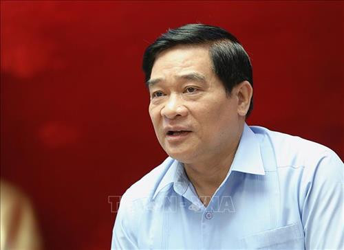 Chủ tịch Hội đồng Dân tộc của Quốc hội Hà Ngọc Chiến chủ trì phiên họp. Ảnh: Dương Giang – TTXVN Chủ tịch Hội đồng Dân tộc của Quốc hội Hà Ngọc Chiến chủ trì phiên họp. Ảnh: Dương Giang – TTXVN