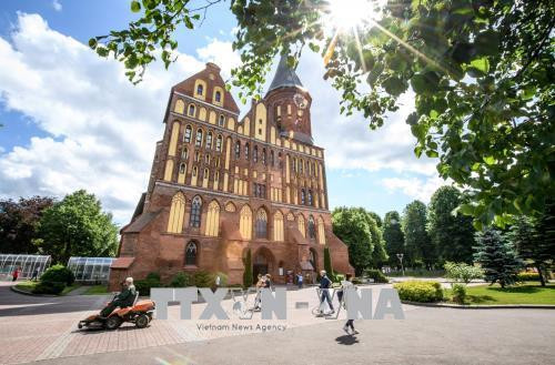 Nhà thờ cổ theo kiến trúc gotic, nơi có phần mộ của triết gia Kant. Ảnh: Tâm Hằng-TTXVN Nhà thờ cổ theo kiến trúc gotic, nơi có phần mộ của triết gia Kant. Ảnh: Tâm Hằng-TTXVN