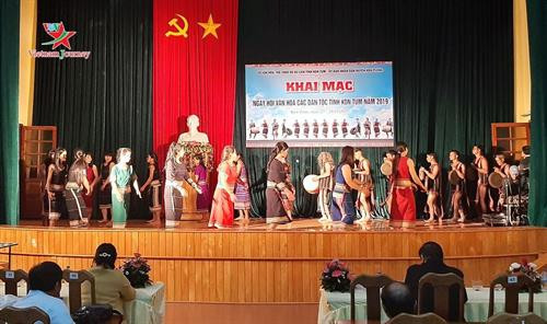 Một tiết mục biểu diễn trong Lễ khai mạc Ngày hội. Ảnh: truyenhinhdulich.vn Một tiết mục biểu diễn trong Lễ khai mạc Ngày hội. Ảnh: truyenhinhdulich.vn