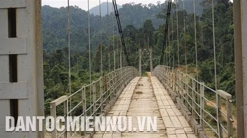 Có đường đi lại, cuộc sống của người Đan Lai đổi thay từng ngày.