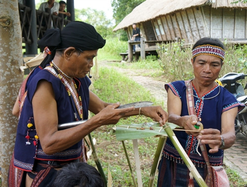 Lễ vào nhà mới của đồng bào Bahnar ảnh 3