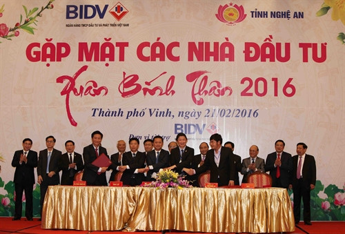 Lễ ký kết hợp tác đầu tư. Ảnh: Thanh Tùng-TTXVN Lễ ký kết hợp tác đầu tư. Ảnh: Thanh Tùng-TTXVN