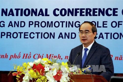 Đồng chí Nguyễn Thiện Nhân, Ủy viên Bộ Chính trị, Chủ tịch UBTƯ MTTQ Việt Nam phát biểu tại hội nghị. Ảnh: Thế Anh - TTXVN