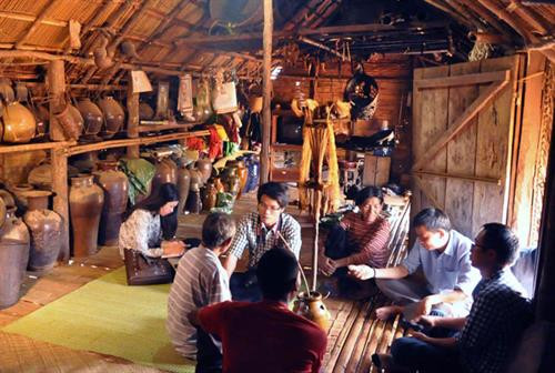 Nhà Dài cổ xưa của người Mạ ở Lâm Đồng ảnh 5