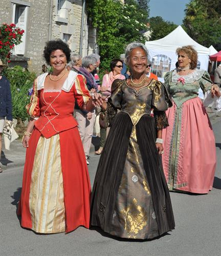 Mỗi người như một bông hoa diên vĩ Mỗi người như một bông hoa diên vĩ