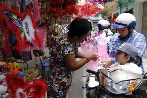 Nghề sản xuất lồng đèn truyền thống Phú Bình ảnh 6 Nghề sản xuất lồng đèn truyền thống Phú Bình ảnh 6