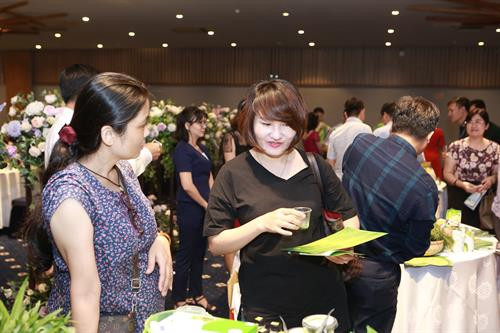 Diễn đàn là nơi để đại diện một số tỉnh, thành phố vùng Nam Bộ chia sẻ những tiềm năng, thế mạnh của nông nghiệp địa phương. Diễn đàn có sự tham dự của đại diện các cơ quan thuộc Bộ Nông nghiệp và Phát triển nông thôn, Sở Nông nghiệp và Phát triển nông thôn Hà Nội, Sở Công Thương Hà Nội, đại diện một số tỉnh Nam Bộ cùng đông đảo các tổ chức, doanh nghiệp, hợp tác xã…