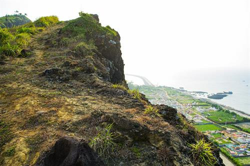 Đảo Lý Sơn đang chờ được thế giới công nhận là nơi có giá trị di sản địa chất độc đáo, xứng tầm là Công viên địa chất toàn cầu. Ảnh: Minh Đức - TTXVN