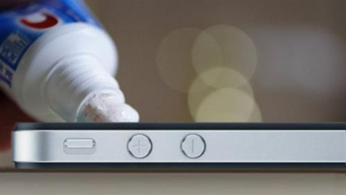 Kem đánh răng có đến 12 tác dụng bất ngờ mà bạn không thể biết hết ảnh 1 Kem đánh răng có đến 12 tác dụng bất ngờ mà bạn không thể biết hết ảnh 1