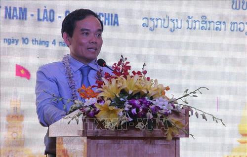 Ông Trần Lưu Quang, Ủy viên TƯ Đảng, Phó Bí thư thường trực Thành ủy Thành phố Hồ Chí Minh phát biểu tại buổi gặp mặt. Ảnh: Xuân Dự - TTXVN