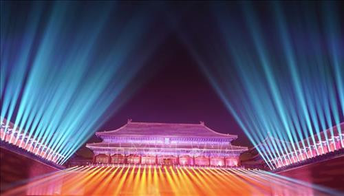 Ánh sáng lung linh tại Tử Cấm Thành, Bắc Kinh, Trung Quốc. Ảnh: THX/ TTXVN Ánh sáng lung linh tại Tử Cấm Thành, Bắc Kinh, Trung Quốc. Ảnh: THX/ TTXVN