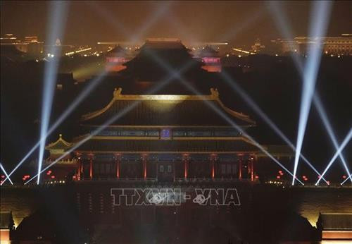Ánh sáng lung linh tại Tử Cấm Thành, Bắc Kinh, Trung Quốc. Ảnh: THX/ TTXVN Ánh sáng lung linh tại Tử Cấm Thành, Bắc Kinh, Trung Quốc. Ảnh: THX/ TTXVN